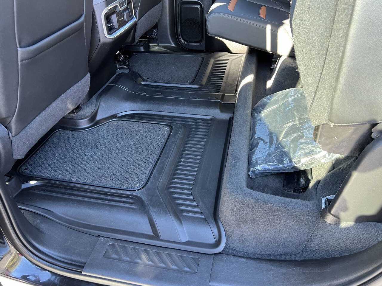 Used 2021 GMC Sierra 2500 AT4 w/ AT4 Preferred Package image 23