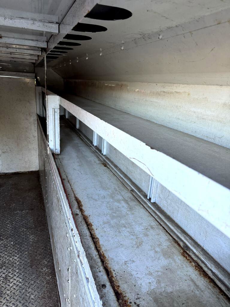 Used 2010 Ford E-350 and Econoline 350 Super Duty image 21