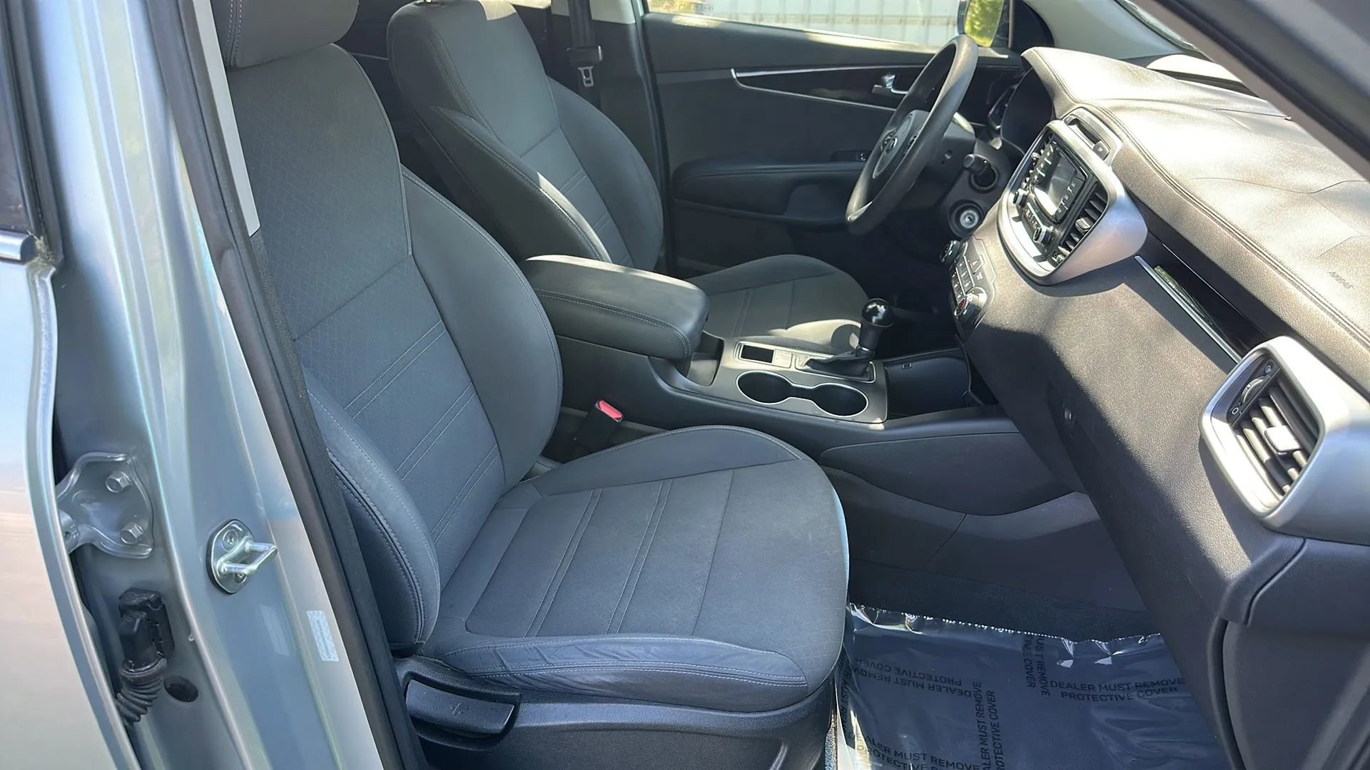 Used 2016 Kia Sorento LX image 22