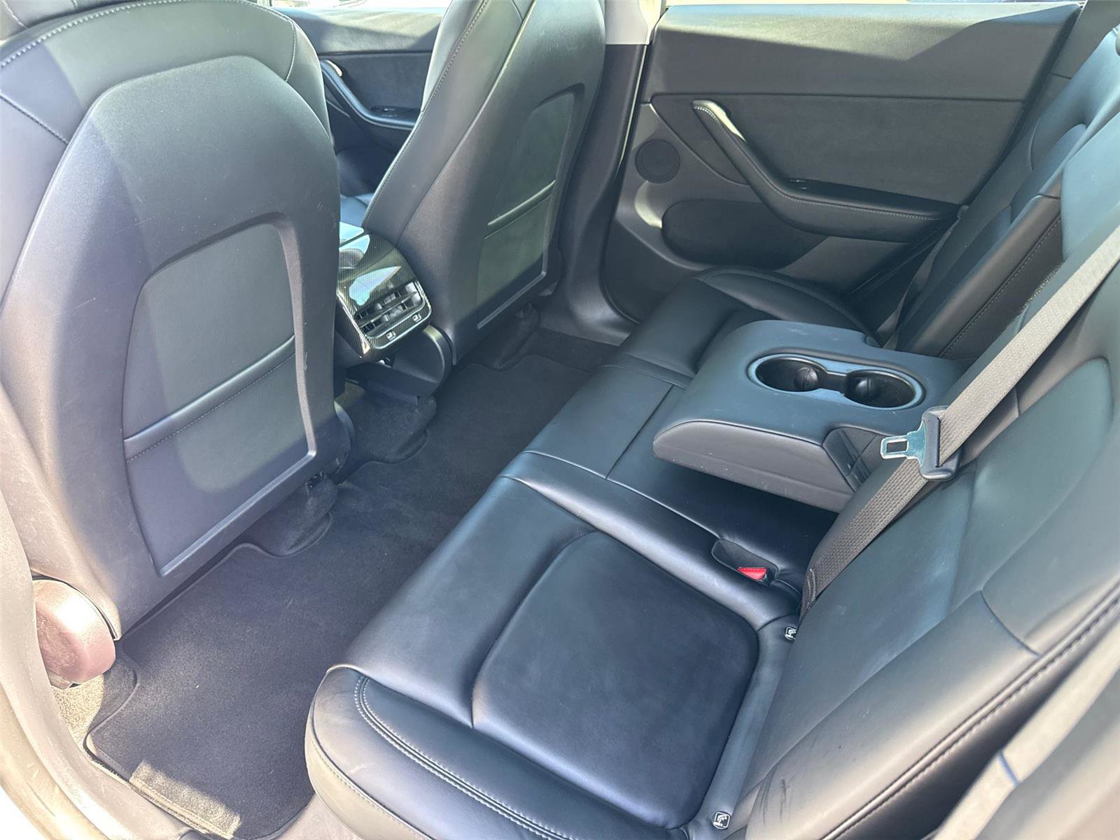 Used 2021 Tesla Model Y Long Range image 21