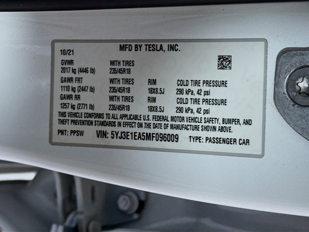 Used 2021 Tesla Model 3 Standard Range Plus image 33