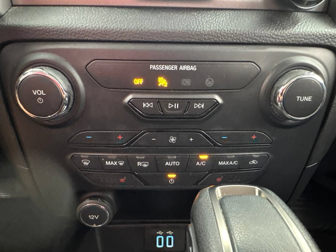 Used 2021 Ford Ranger XLT w/ Equipment Group 302A High AWD/4WD image 28