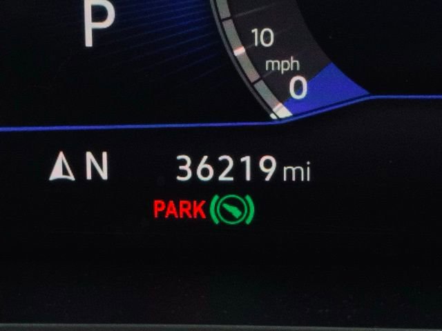 Used 2022 Volkswagen Tiguan SE w/ Panoramic Sunroof Package image 28