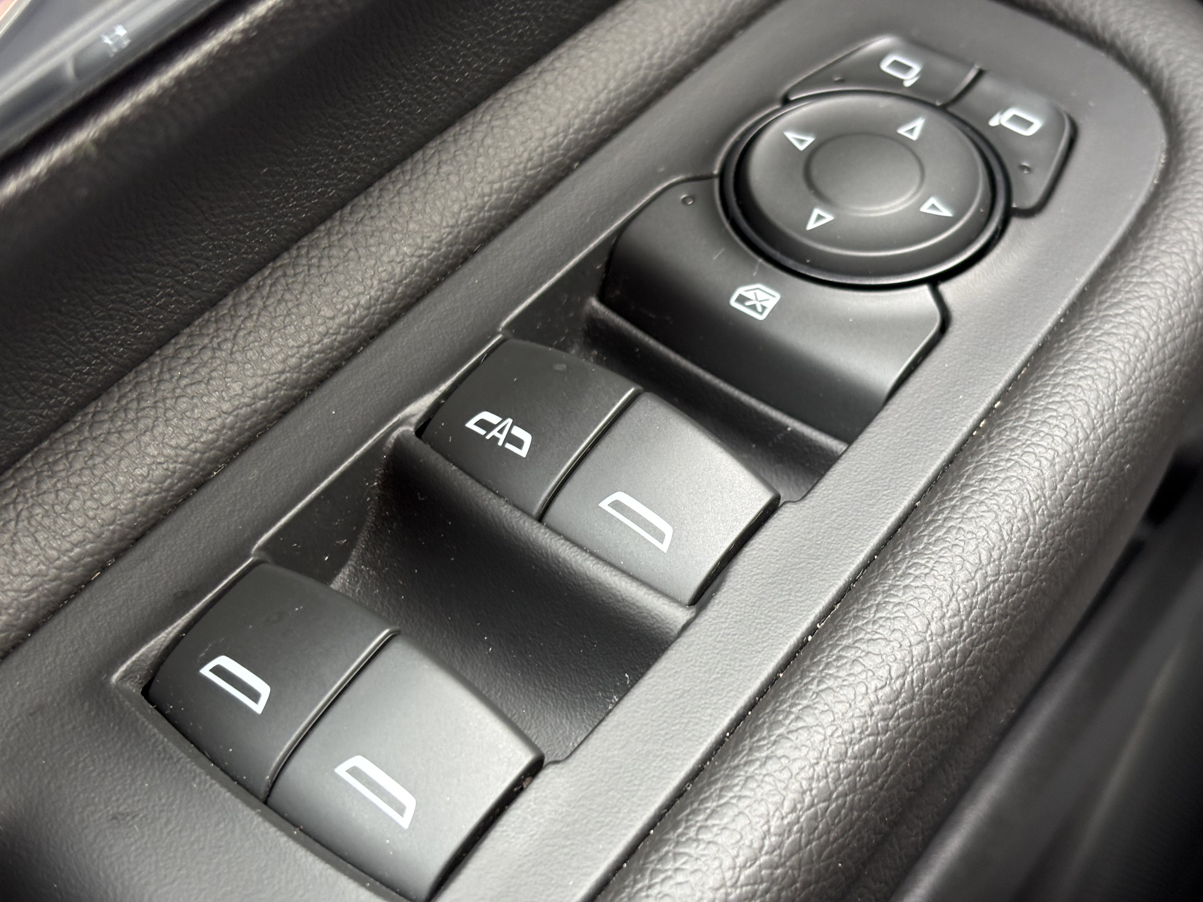 Used 2023 GMC Terrain AT4 AWD/4WD image 29