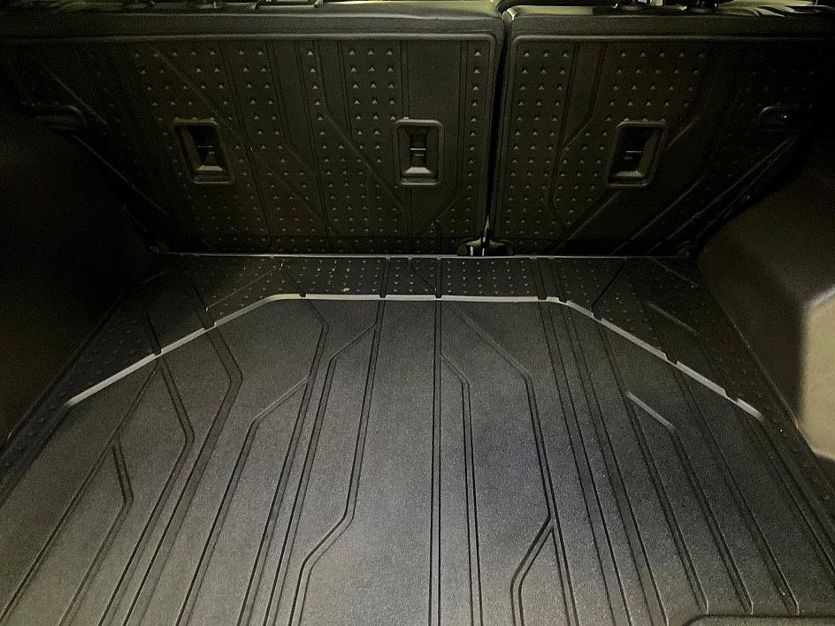 Used 2024 Chevrolet Equinox RS w/ RS Leather Package image 15