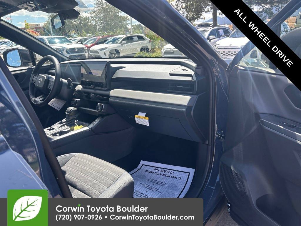 Used 2026 Toyota RAV4 SE w/ Convenience Package AWD/4WD image 11