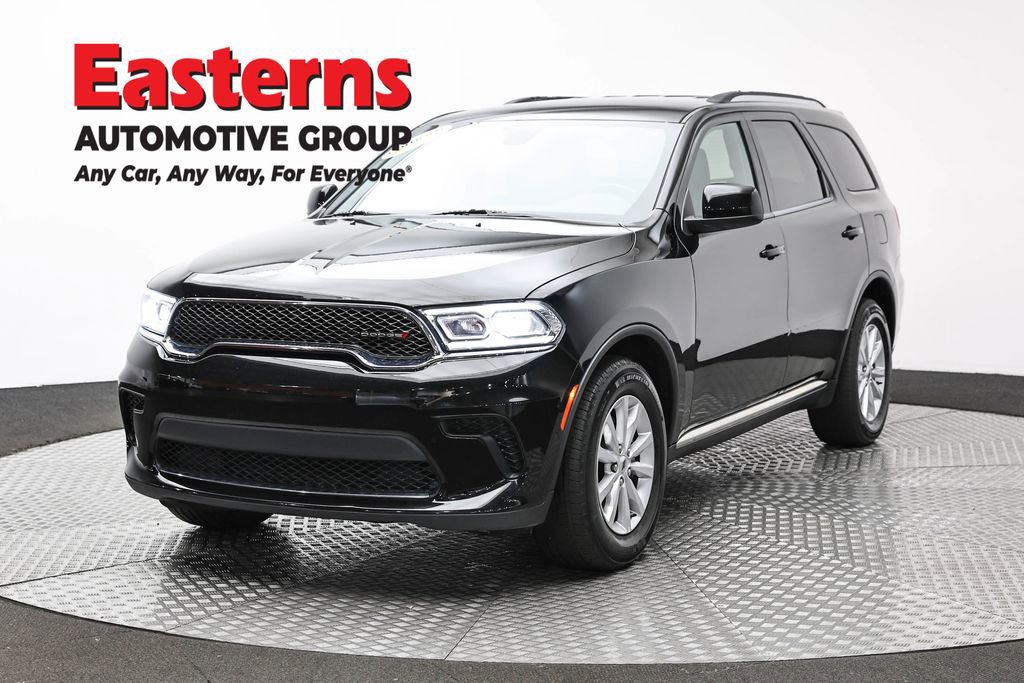 Used 2023 Dodge Durango SXT image 1
