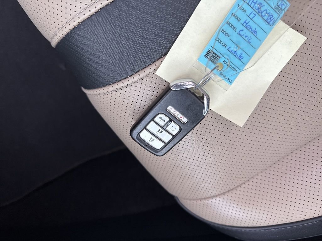 Used 2017 Honda Civic EX-L image 32