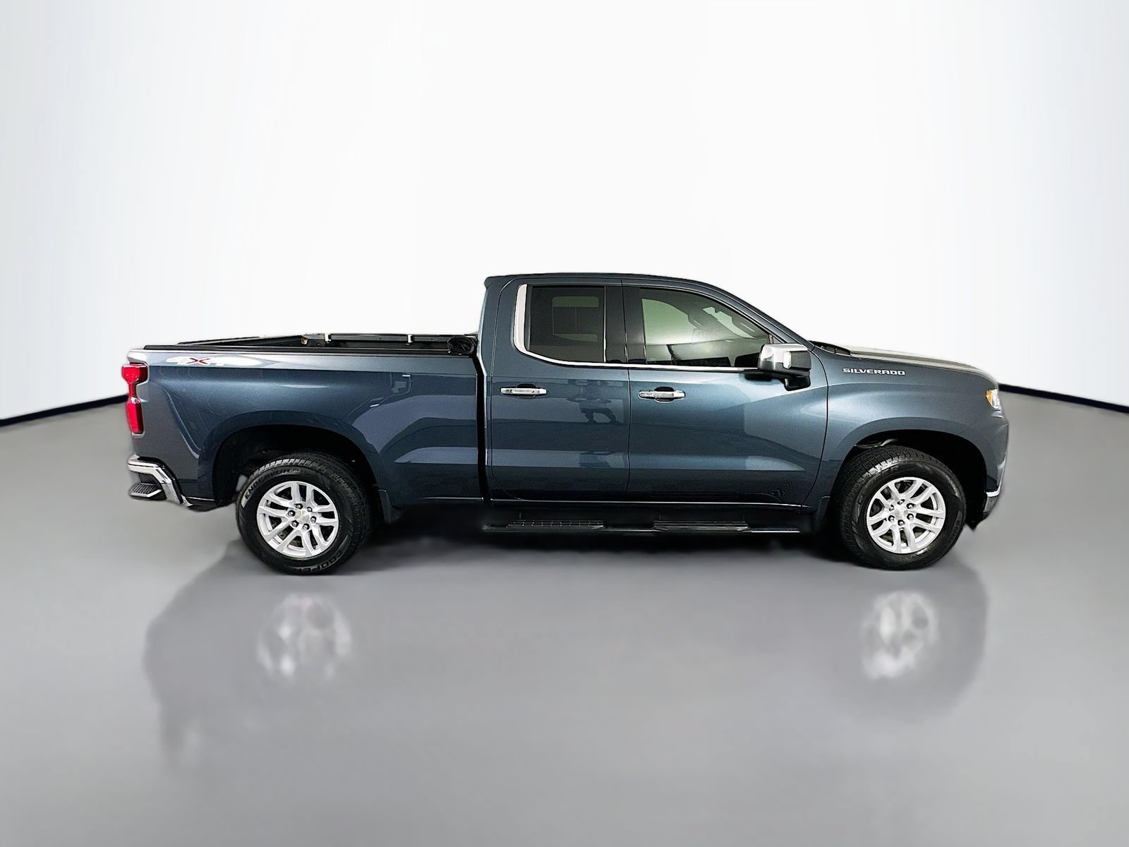Used 2019 Chevrolet Silverado 1500 LTZ w/ LTZ Plus Package AWD/4WD image 8