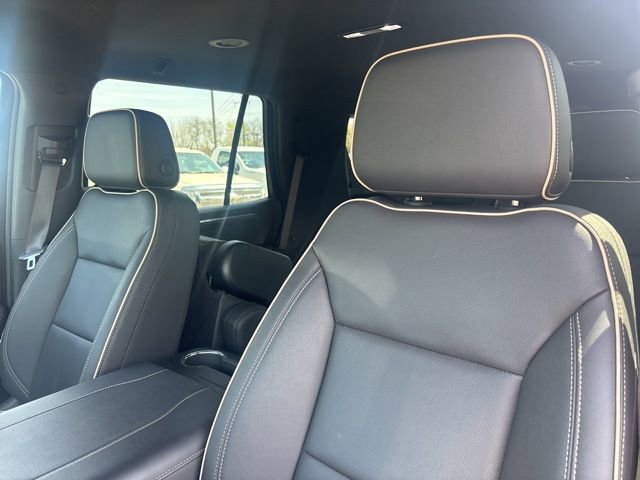 Used 2025 Chevrolet Tahoe Premier AWD/4WD image 5