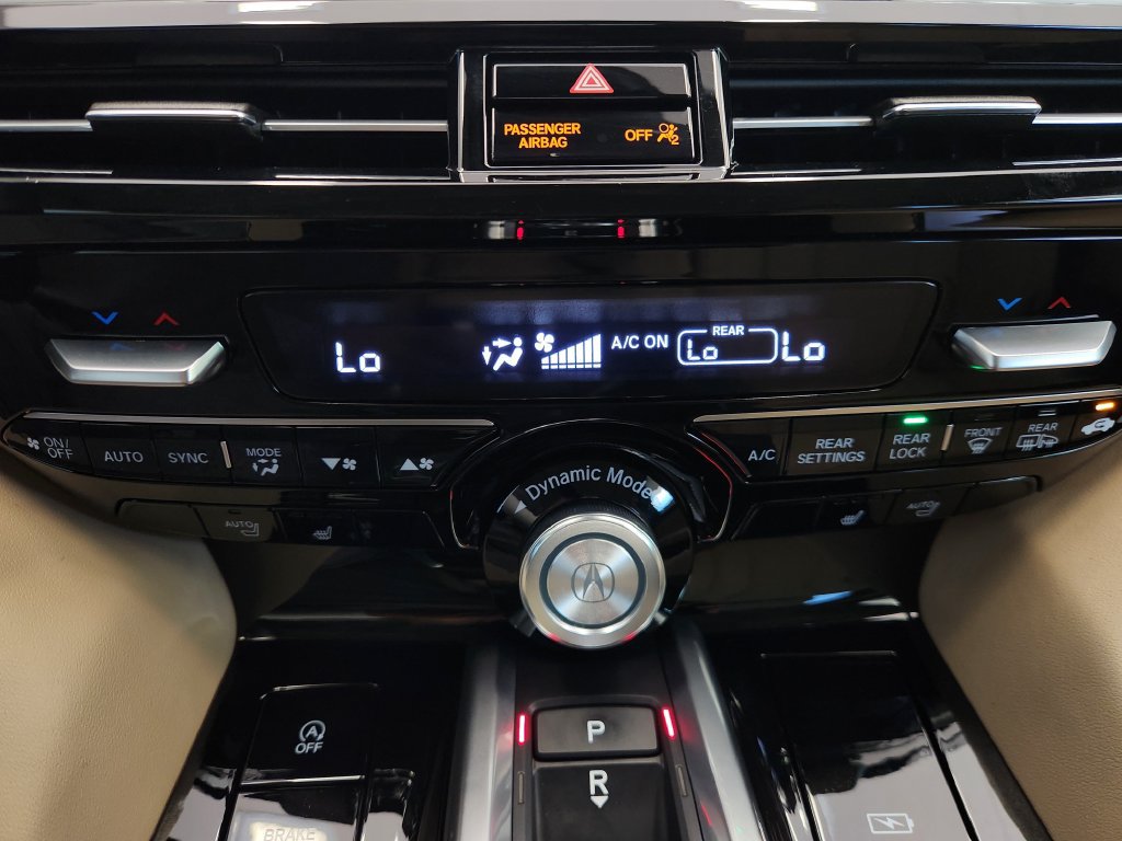 Used 2023 Acura MDX w/ Technology Package FWD image 18