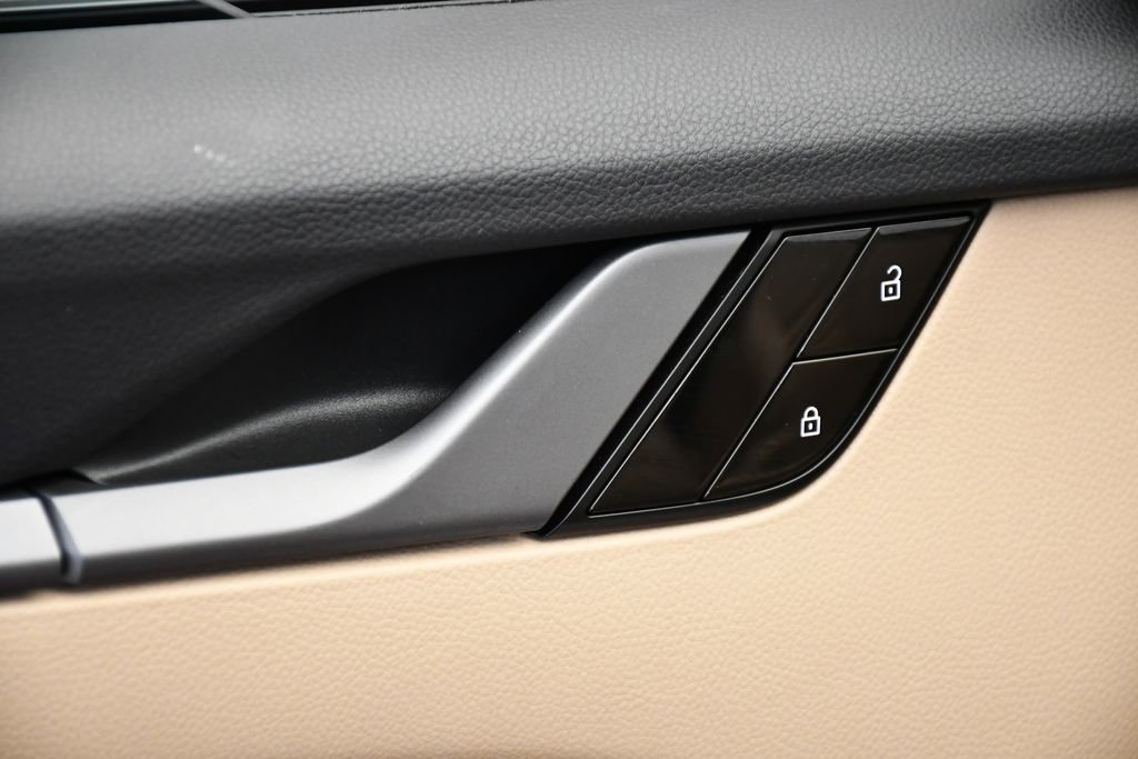 Used 2021 Porsche 911 Targa 4S image 40