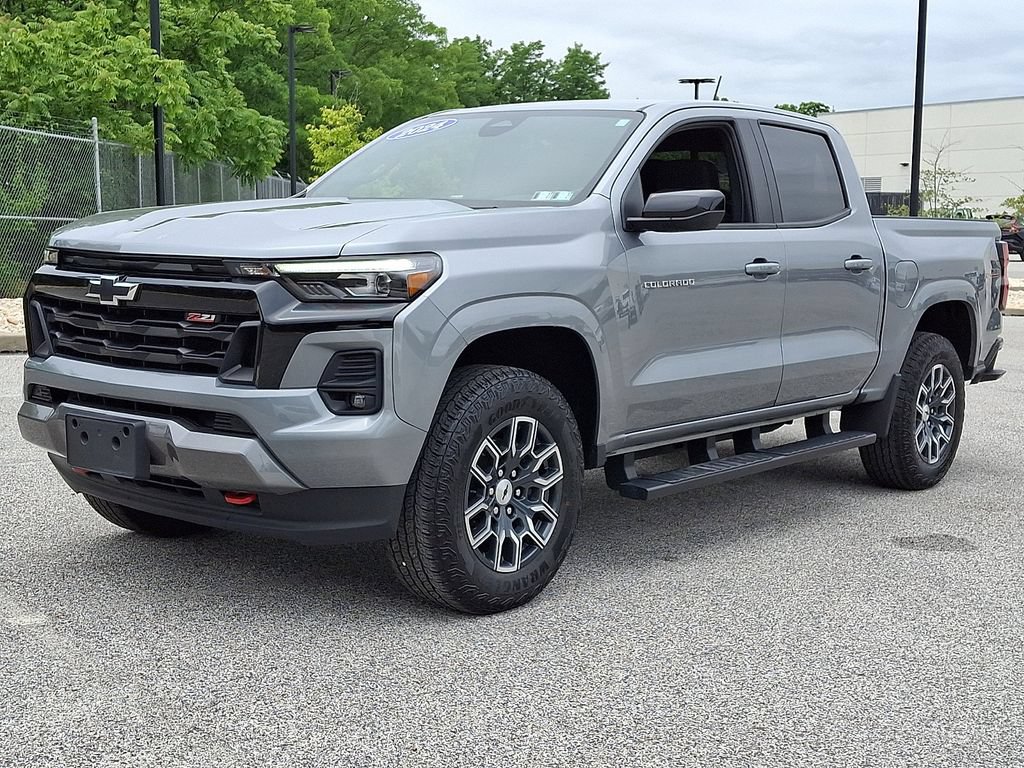 Certified 2024 Chevrolet Colorado Z71 w/ Z71 Convenience Package 2 AWD/4WD image 6