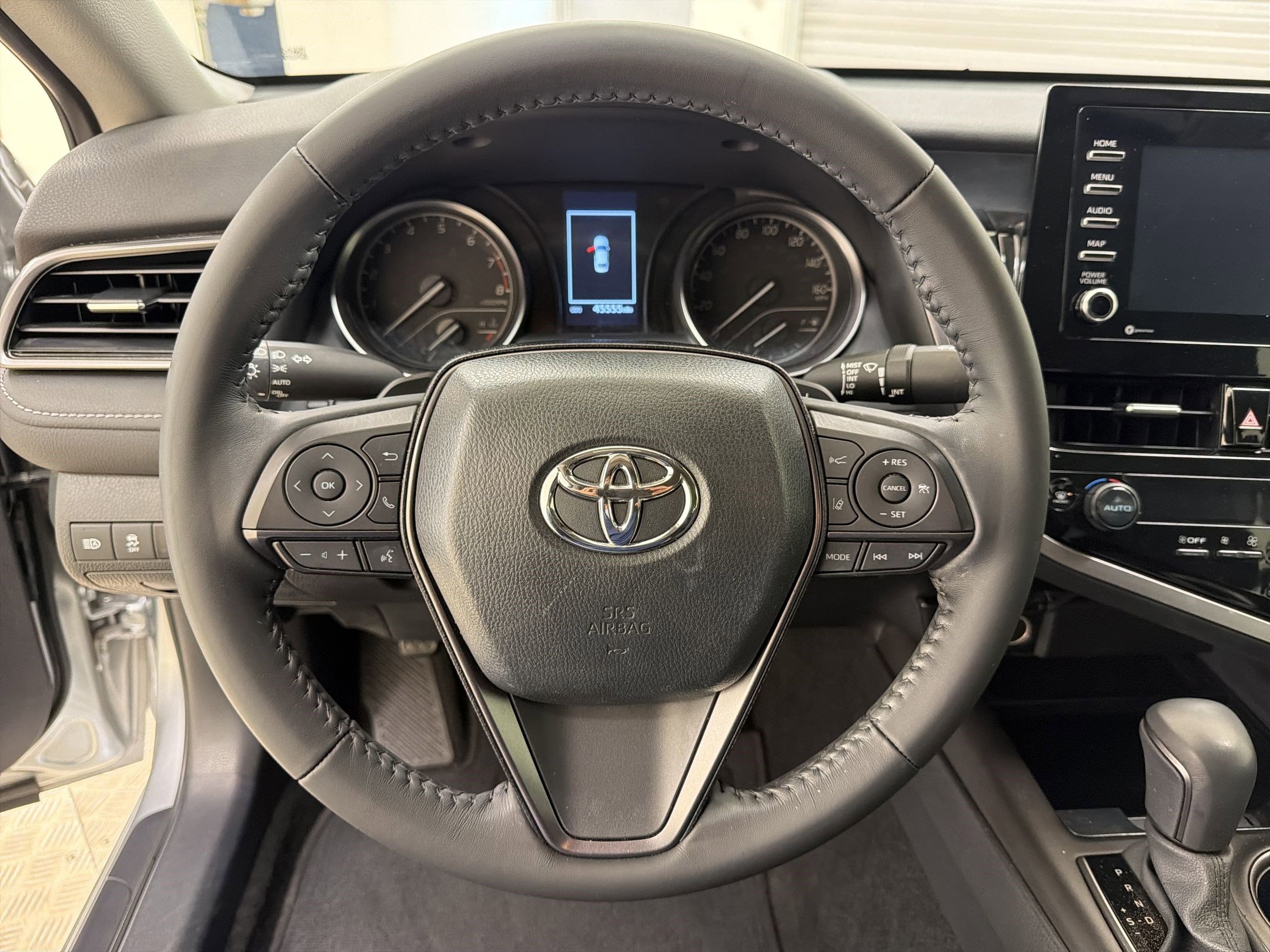 Used 2023 Toyota Camry SE image 22
