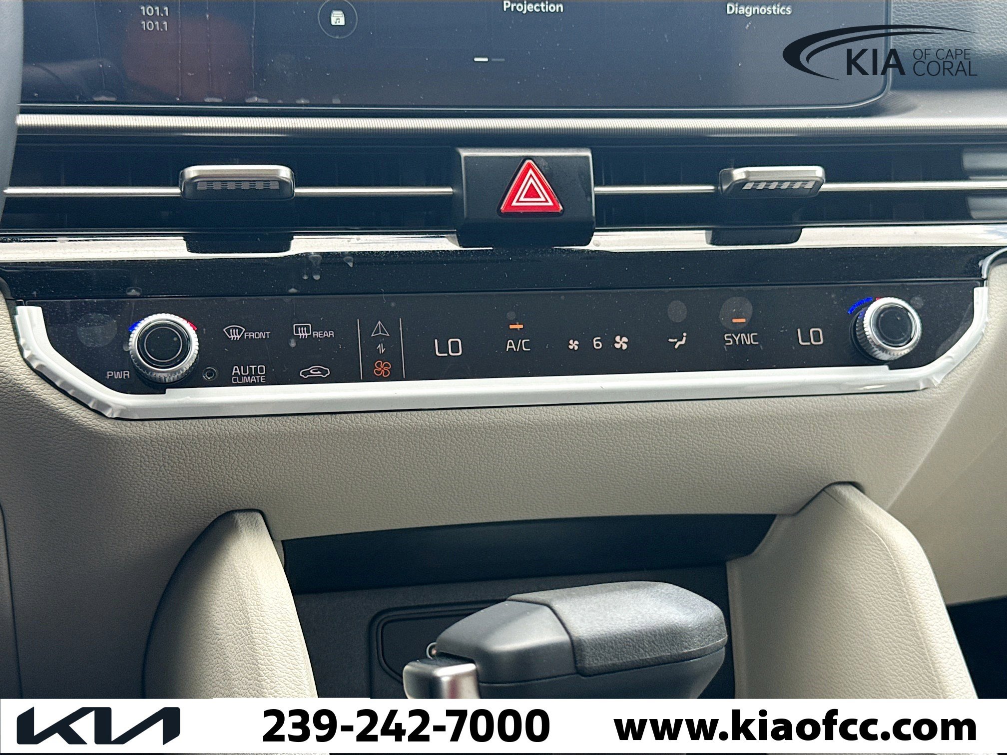 New 2026 Kia Sportage EX image 32