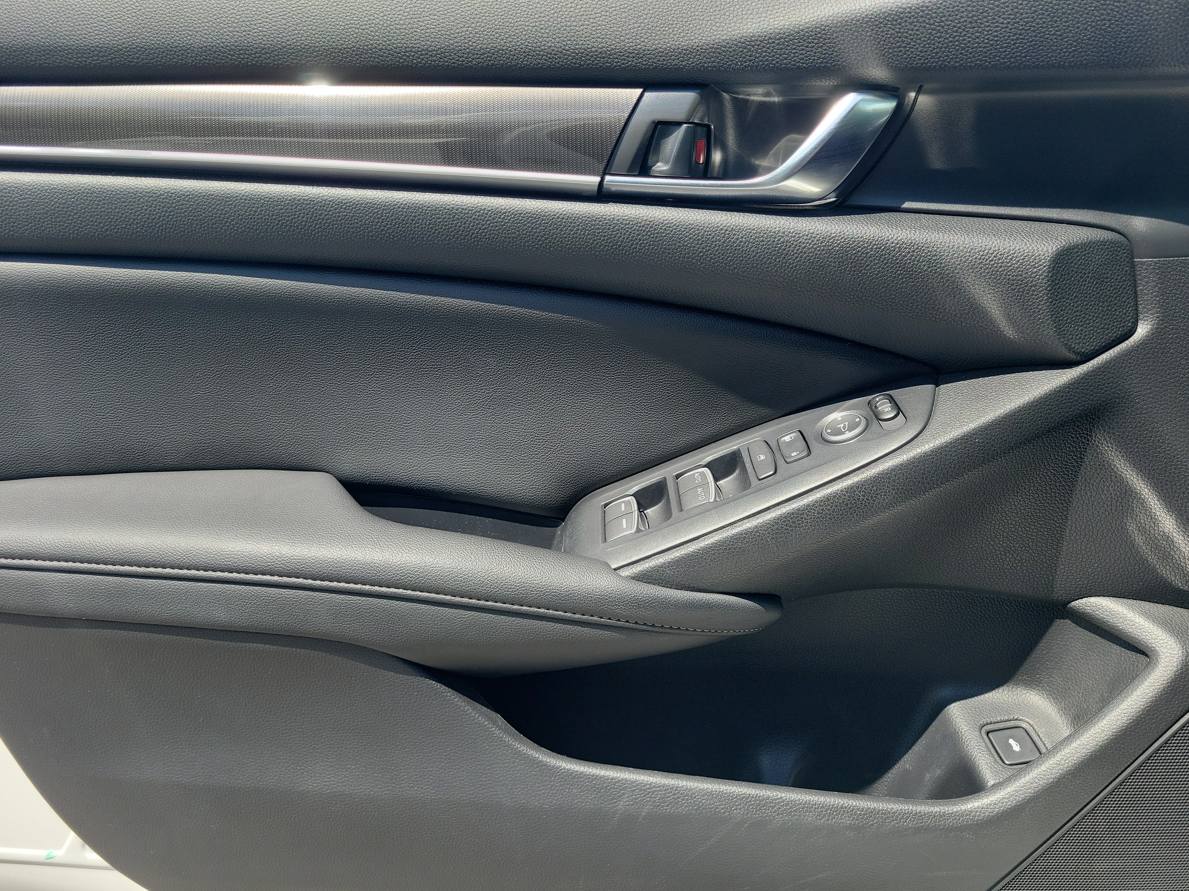 Used 2019 Honda Accord Sport image 22