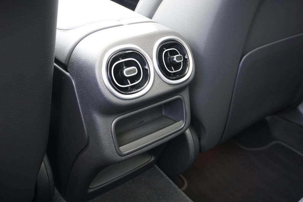 Certified 2025 Mercedes-Benz GLC 300 4MATIC image 25