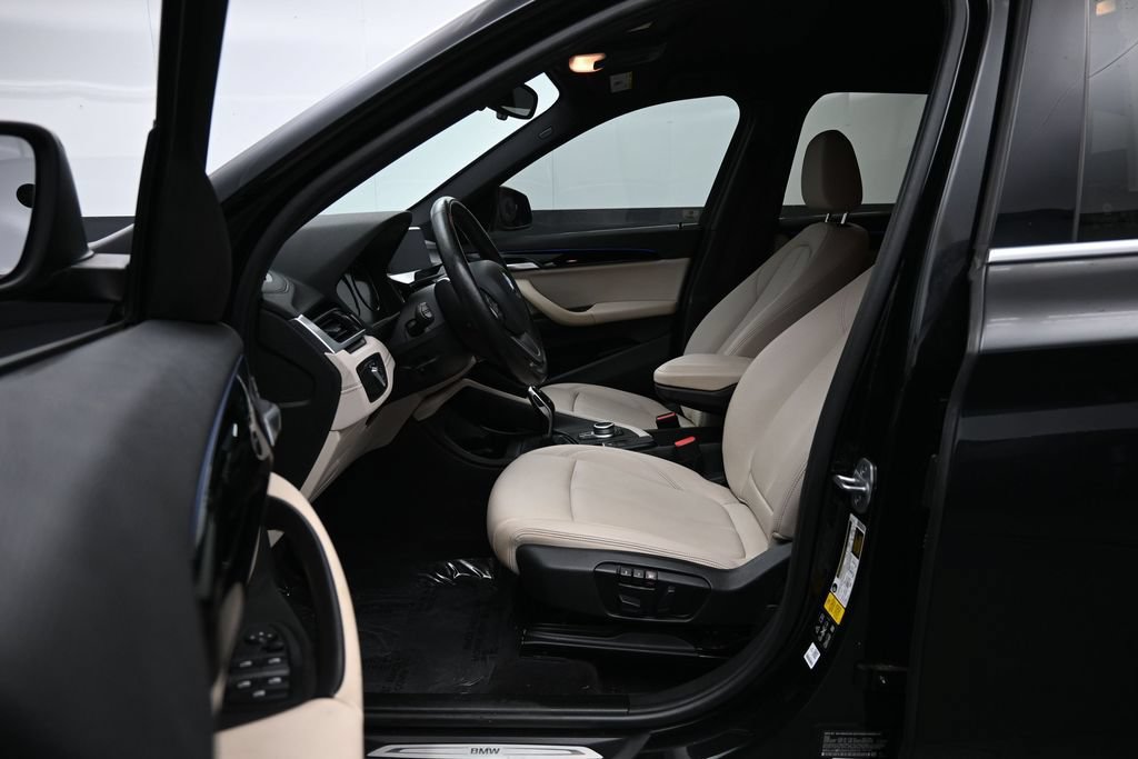 Used 2021 BMW X1 xDrive28i AWD/4WD image 23