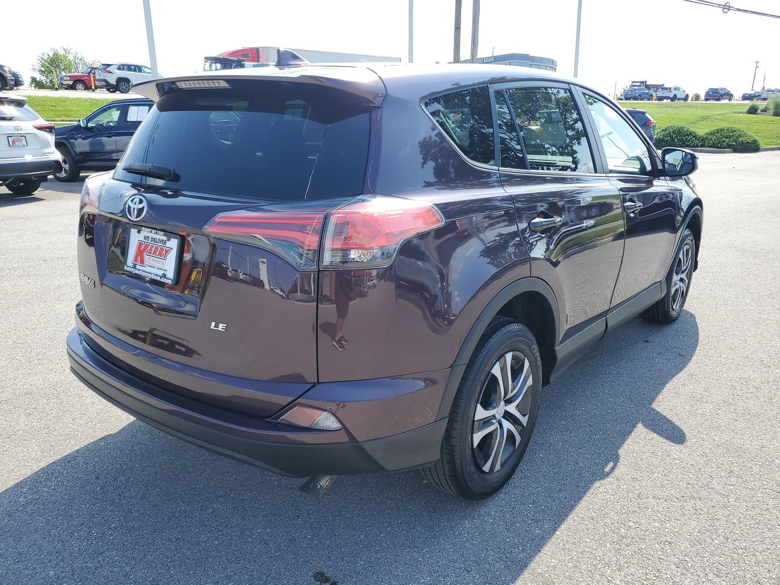 Certified 2018 Toyota RAV4 LE w/ All Weather Liner Package FWD image 4