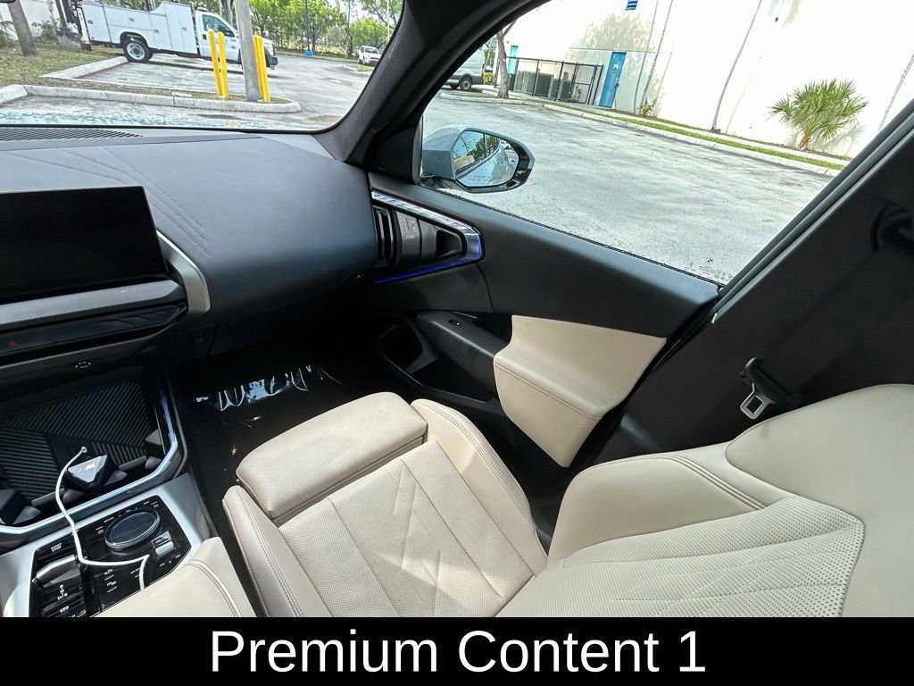 Used 2025 BMW X3 xDrive30i AWD/4WD image 10