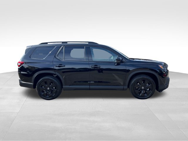 New 2026 Honda Pilot Black Edition image 9