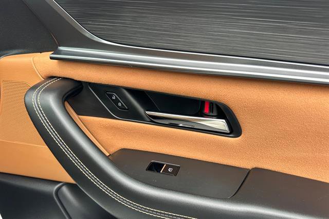 Certified 2025 MAZDA CX-70 3.3 Turbo S w/ Premium Plus image 19