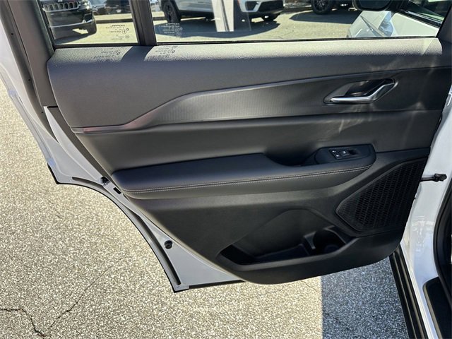 New 2025 Jeep Grand Cherokee L Laredo w/ Luxury Tech Group I image 22