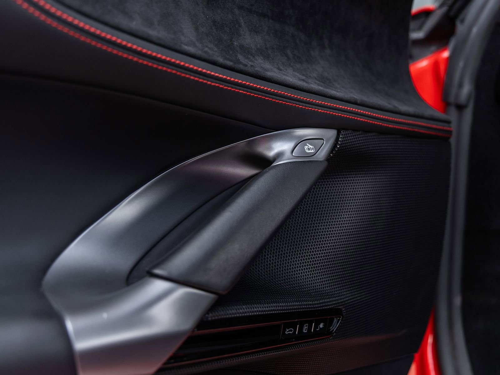 Used 2021 Ferrari SF90 Stradale image 29