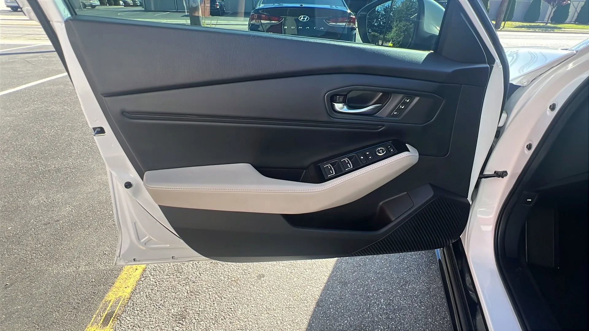 Used 2023 Honda Accord Touring image 21