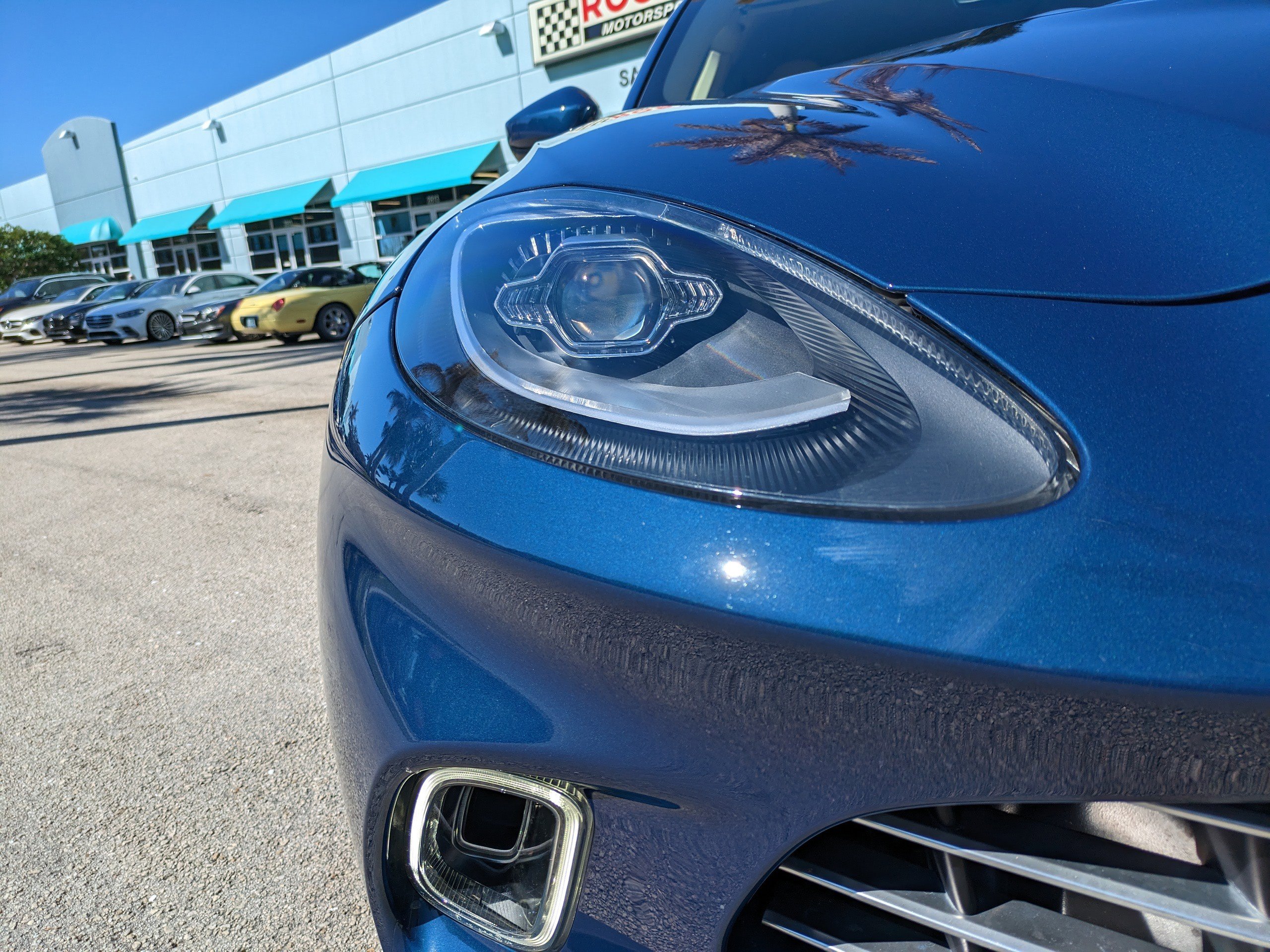 Used 2024 Aston Martin DBX AWD/4WD image 9