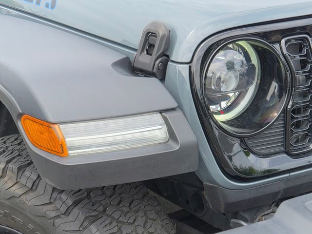 Used 2024 Jeep Wrangler Unlimited AWD/4WD image 11