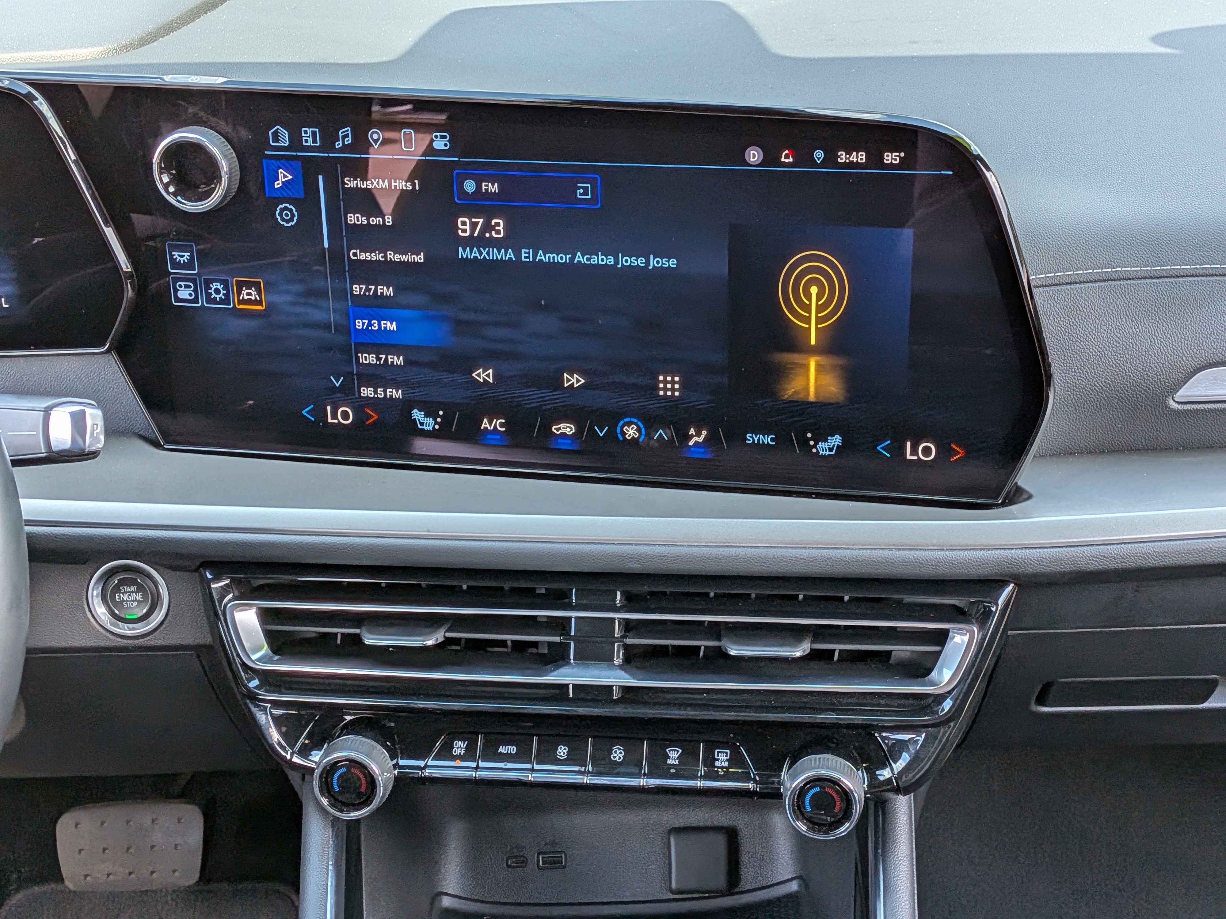 Used 2024 Chevrolet Traverse LS w/ Midnight/Sport Edition FWD image 16