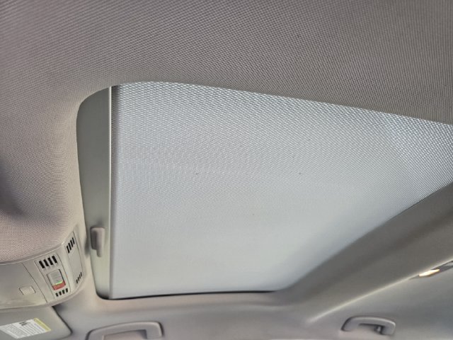 Used 2023 Volkswagen Jetta SE FWD image 29