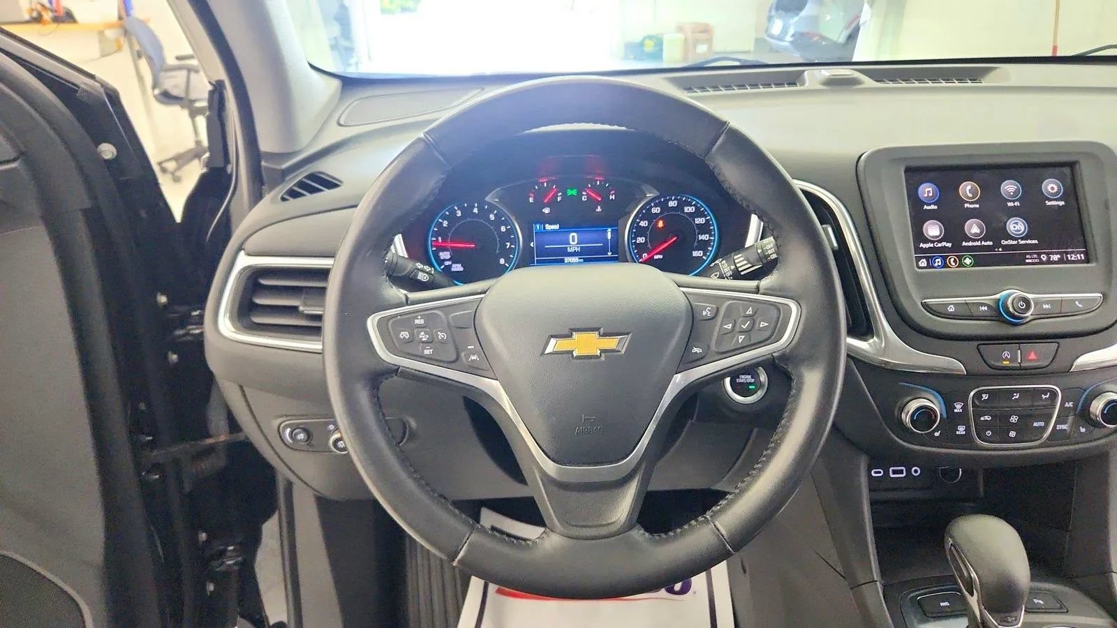 Used 2022 Chevrolet Equinox LT AWD/4WD image 25
