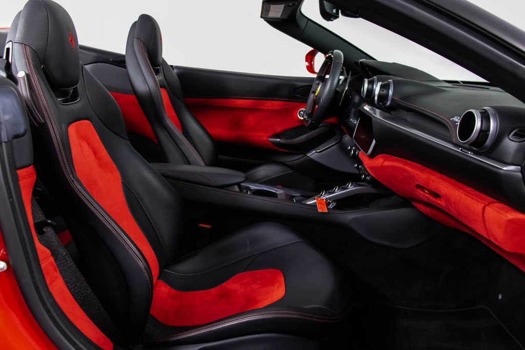 Used 2019 Ferrari Portofino RWD image 53