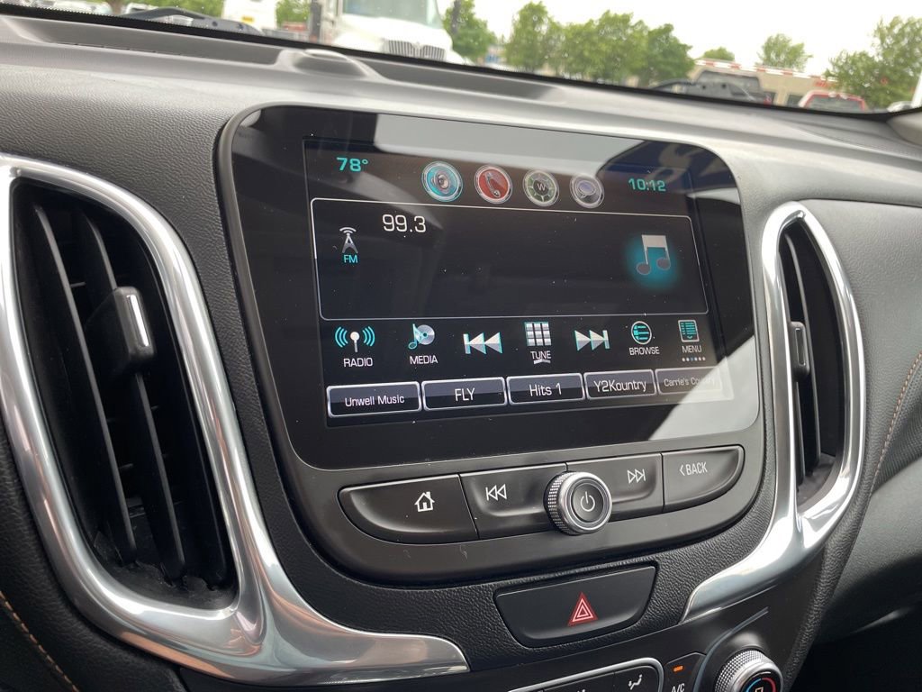 Used 2018 Chevrolet Equinox Premier FWD image 19