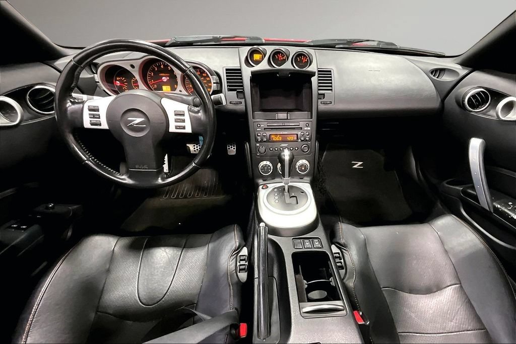 Used 2006 Nissan 350Z Touring RWD image 7