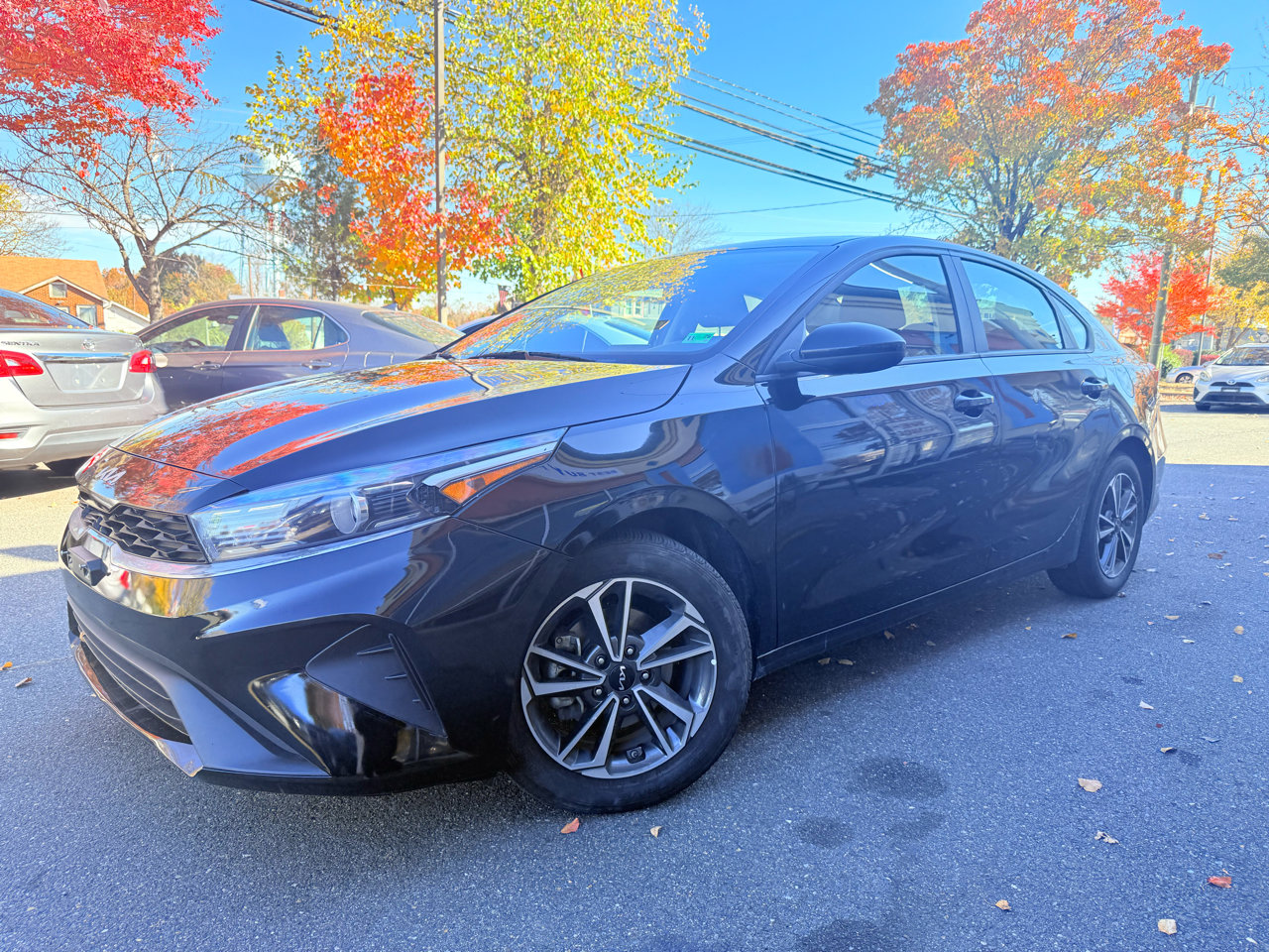 Used 2023 Kia Forte LXS image 2