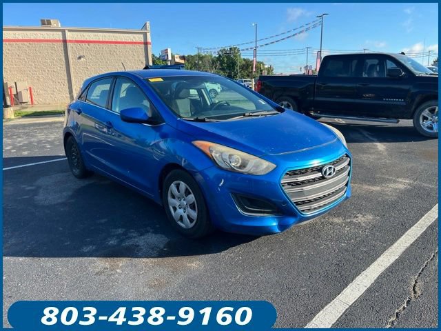 Used 2017 Hyundai Elantra GT FWD image 1