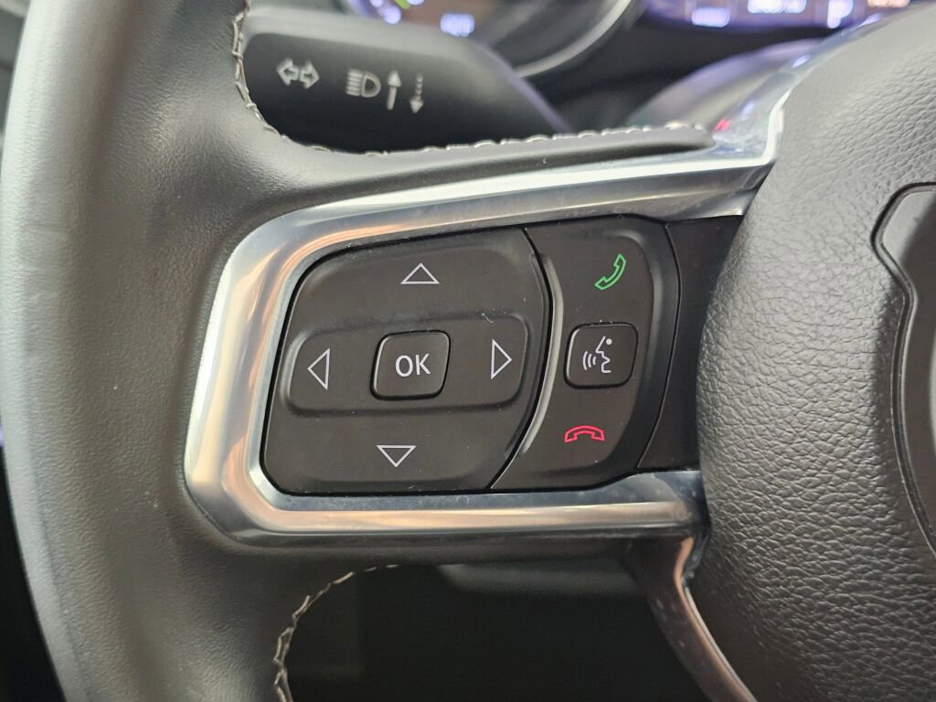 Used 2022 Jeep Wrangler Unlimited Sahara image 22