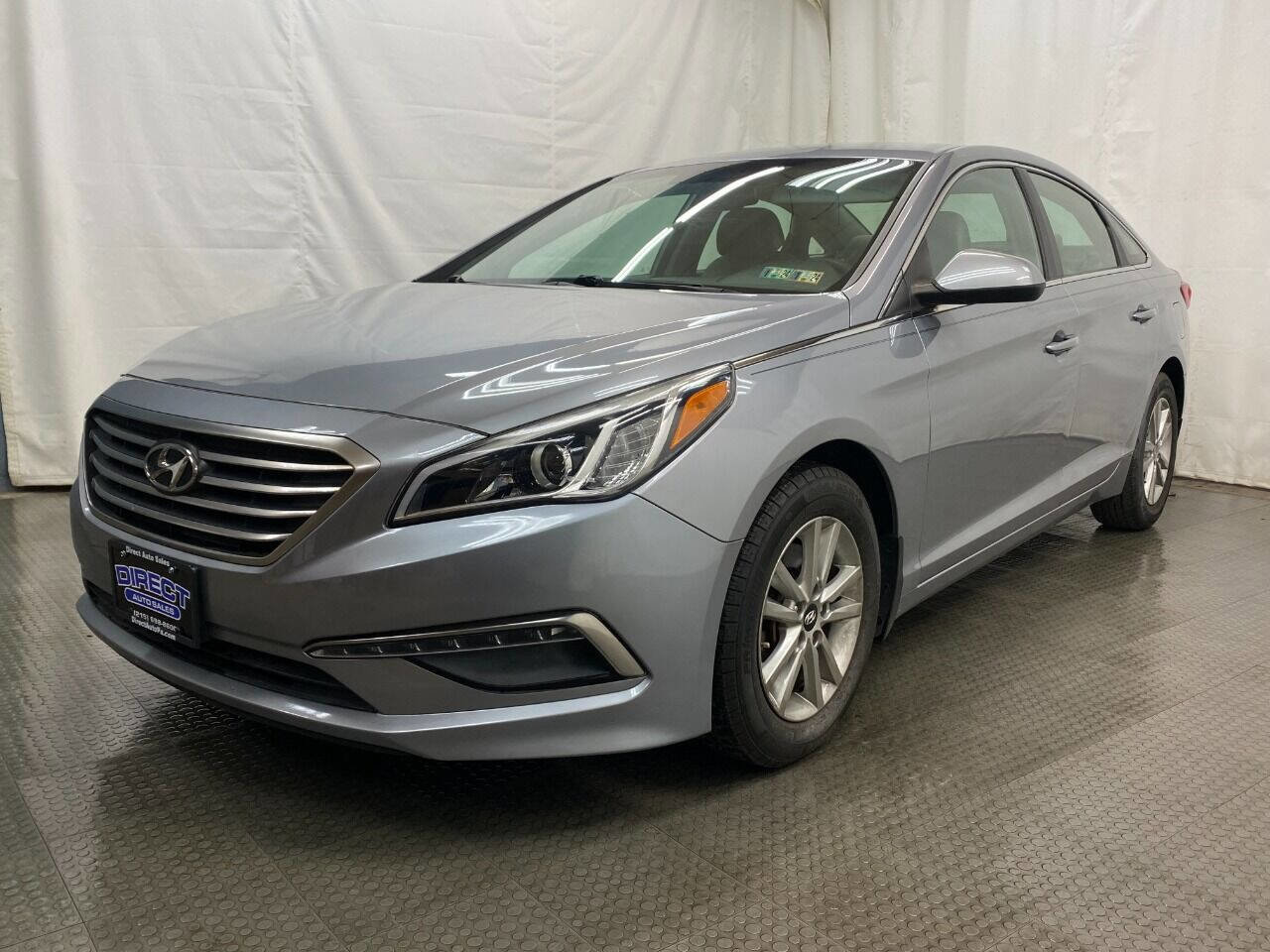 Used 2015 Hyundai Sonata SE w/ Option Group 09 FWD image 4