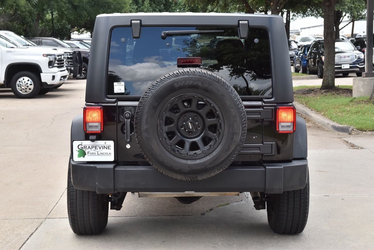 Used 2017 Jeep Wrangler Unlimited Sport w/ Quick Order Package 24S AWD/4WD image 9