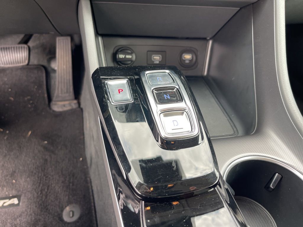 Used 2023 Hyundai Sonata SE w/ Preferred Accessory Package image 13