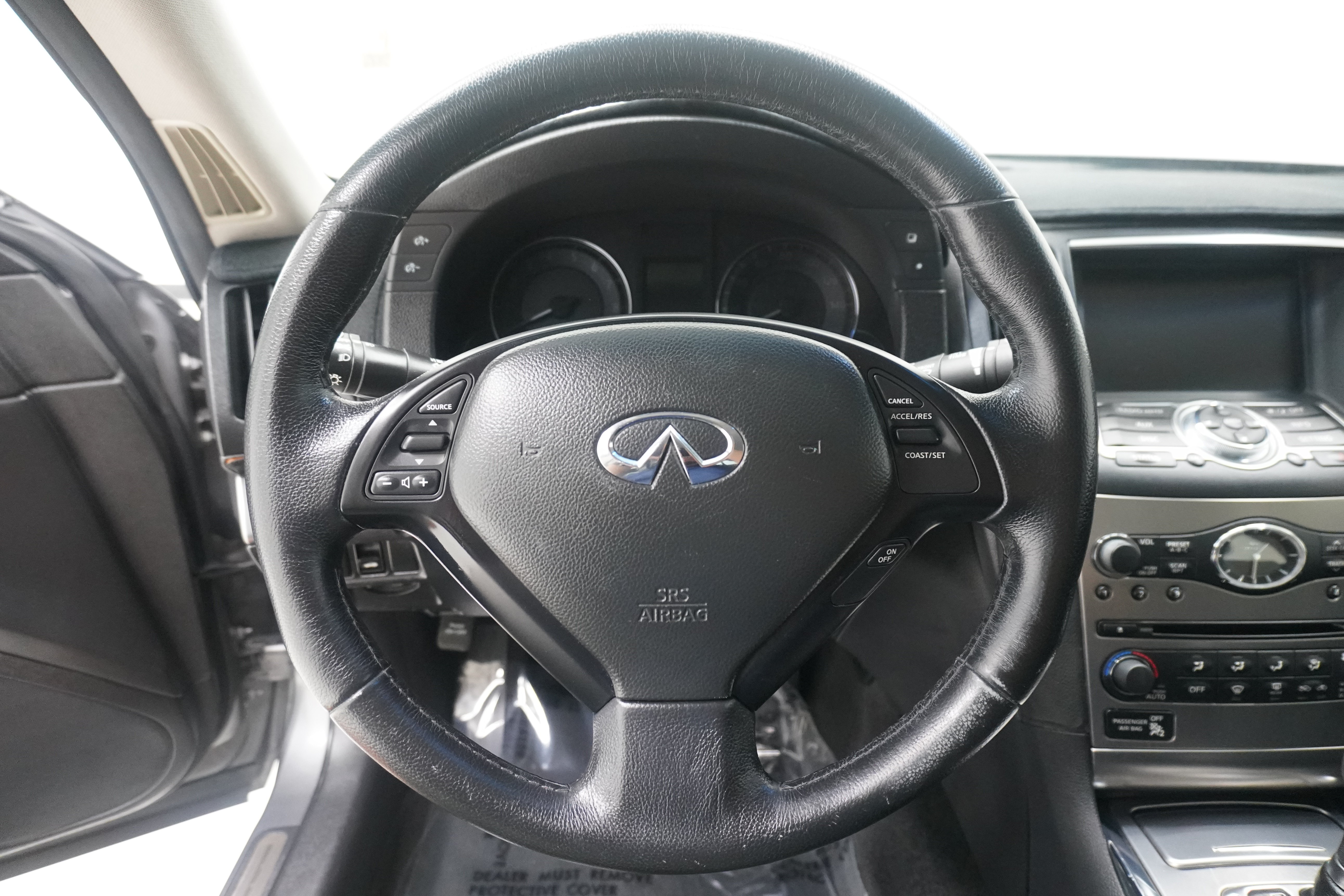 Used 2011 INFINITI G25 RWD image 15