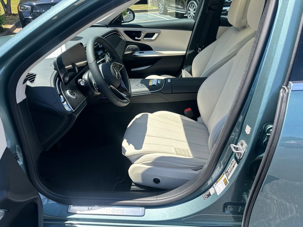 New 2026 Mercedes-Benz E 450 4MATIC Sedan image 9
