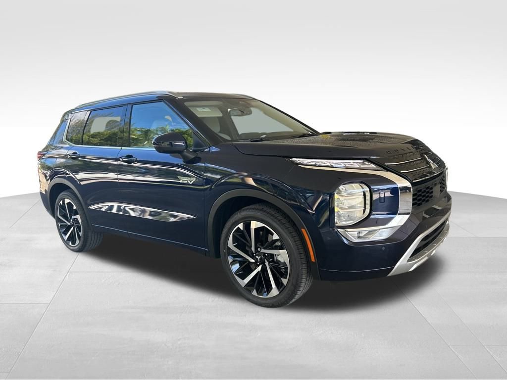 New 2025 Mitsubishi Outlander SEL image 2