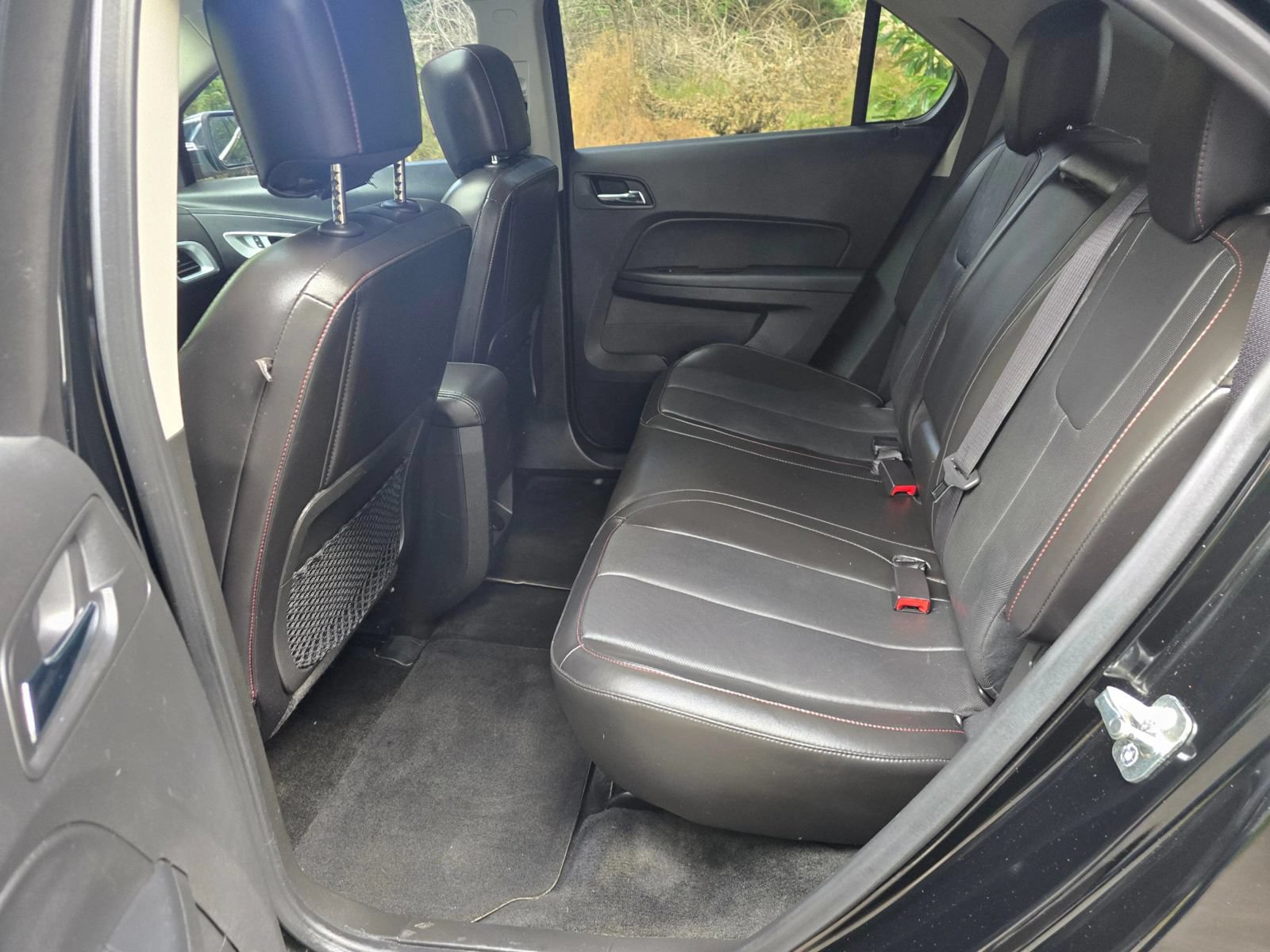 Used 2017 Chevrolet Equinox Premier w/ Enhanced Convenience Package AWD/4WD image 16