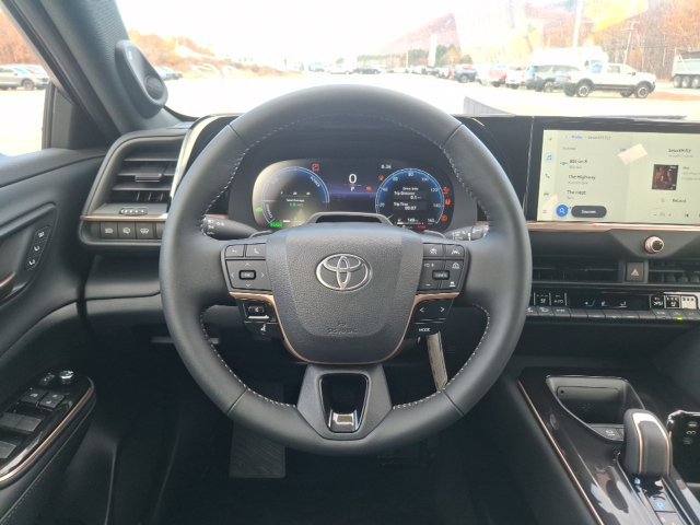 New 2026 Toyota Crown Signia w/ Advanced Technology Package AWD/4WD image 16