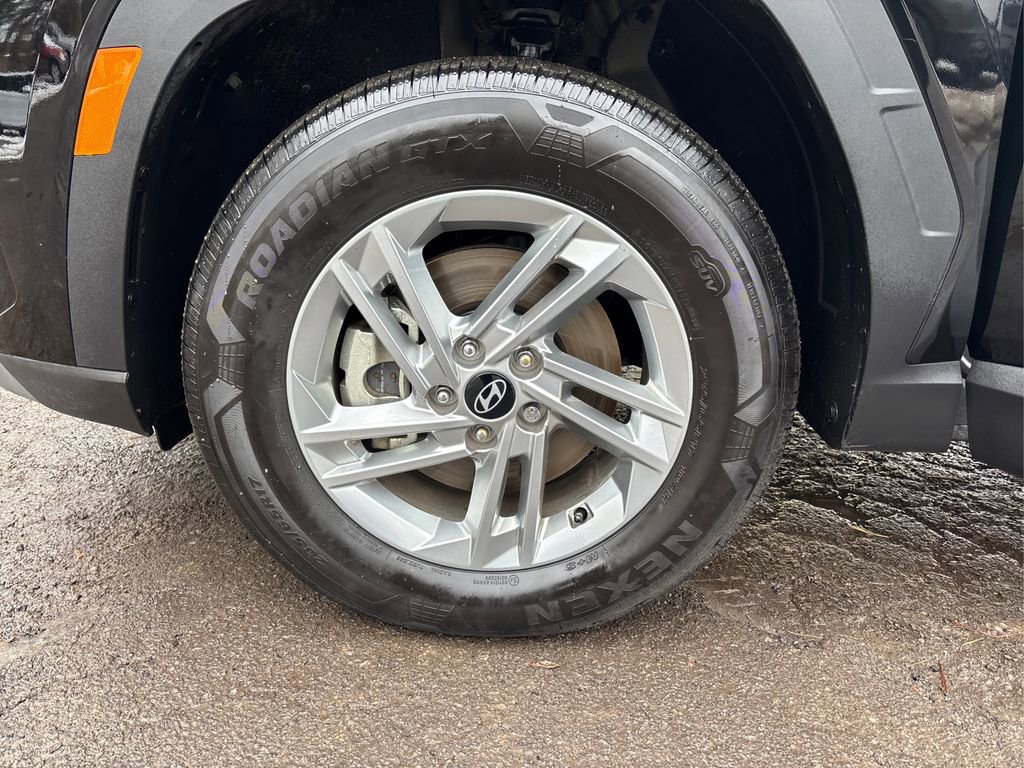 Certified 2025 Hyundai Tucson SE image 12