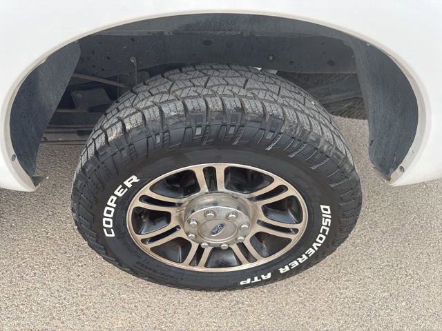 Used 2016 Ford F250 Platinum w/ FX4 Off-Road Package image 5